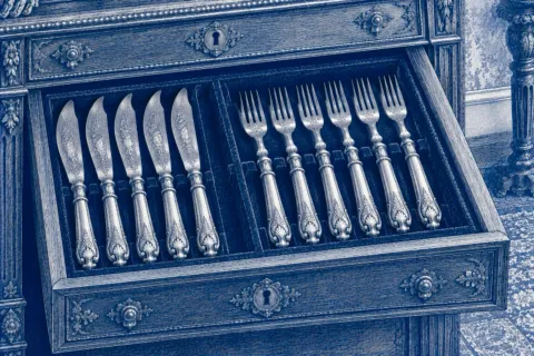 THE FISH KNIFE